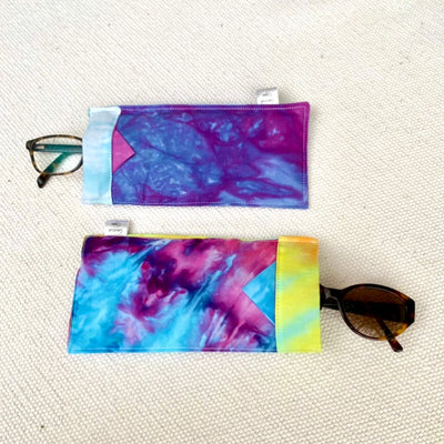 #18 Tie Dye Glasses Case - Gold with blue tab