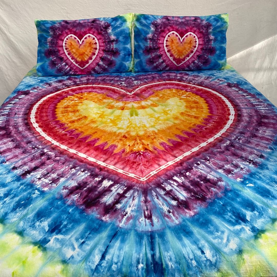 Heartbeat Dreams - Tie dye bedding