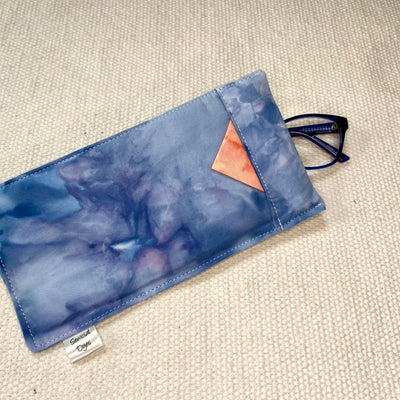 #33 Tie Dye Glasses Case - Indigo with Peach tab