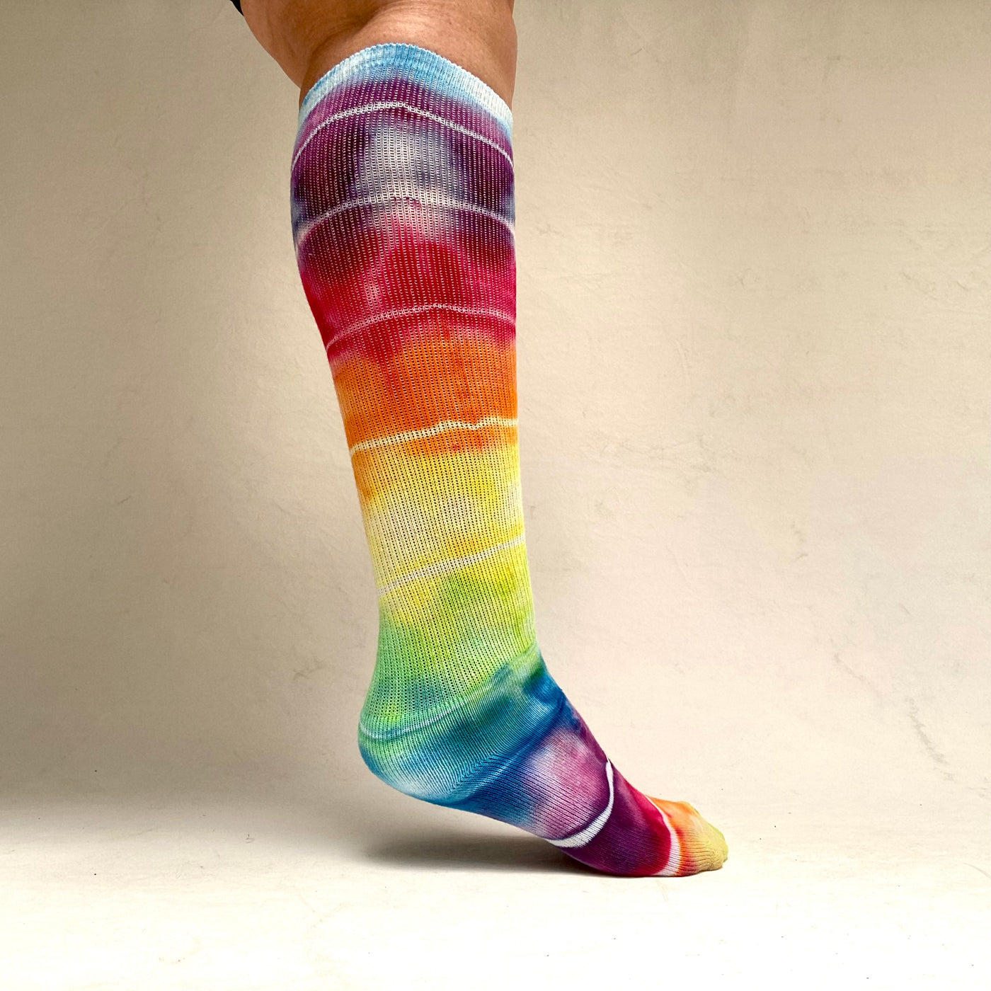 Knee socks  Size 7-9 - Rainbow with fuchsia foot