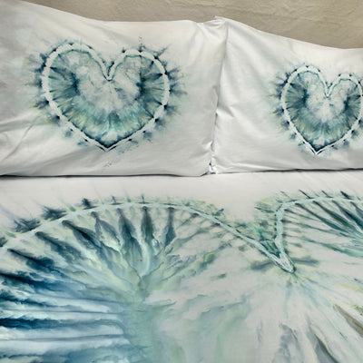 Happy Hearts| Hand dyed throw set