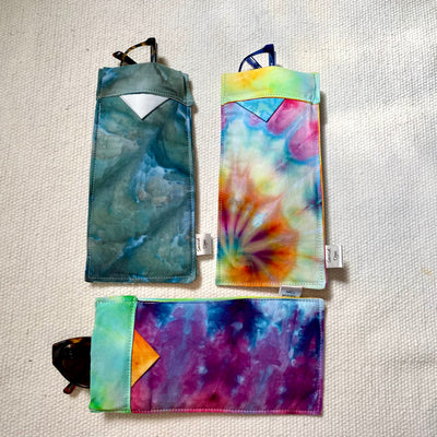 #35 Tie Dye Glasses Case - Rainbow with red tab