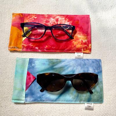 #19 Tie Dye Glasses Case - Purple with black tab