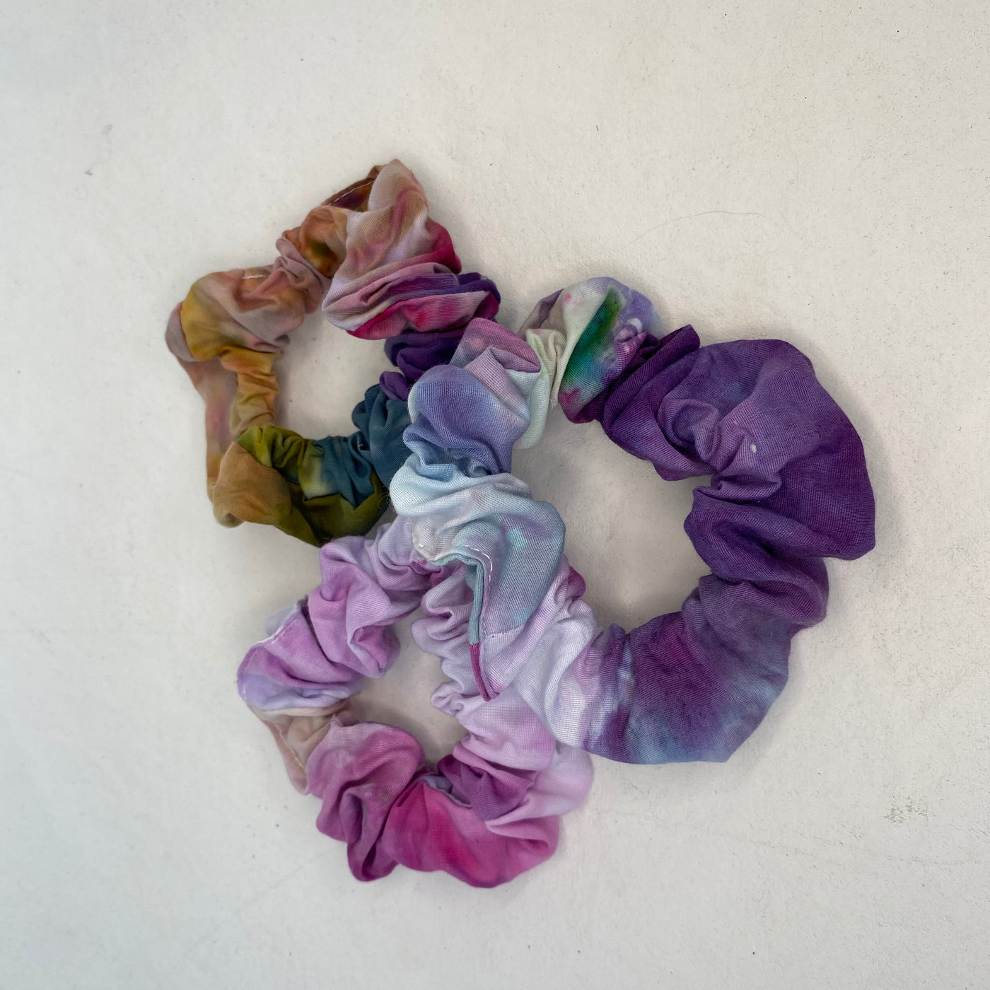 #33 Purple-ish - Set of 3 Tie dye Scrunchies