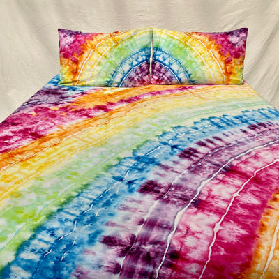 Ripple tie dyed throw set