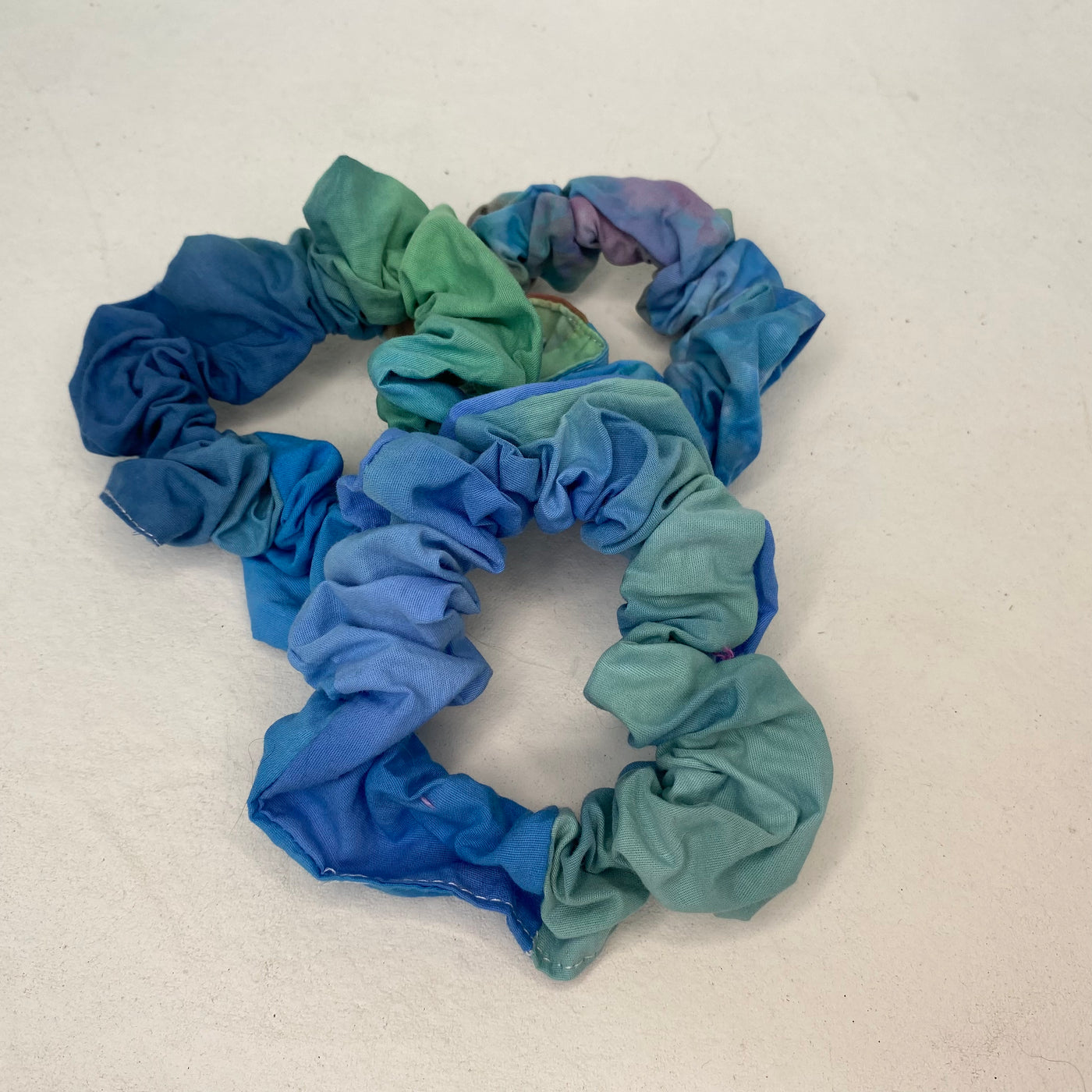#16 Blues - Set of 3 Tie dye Scrunchies