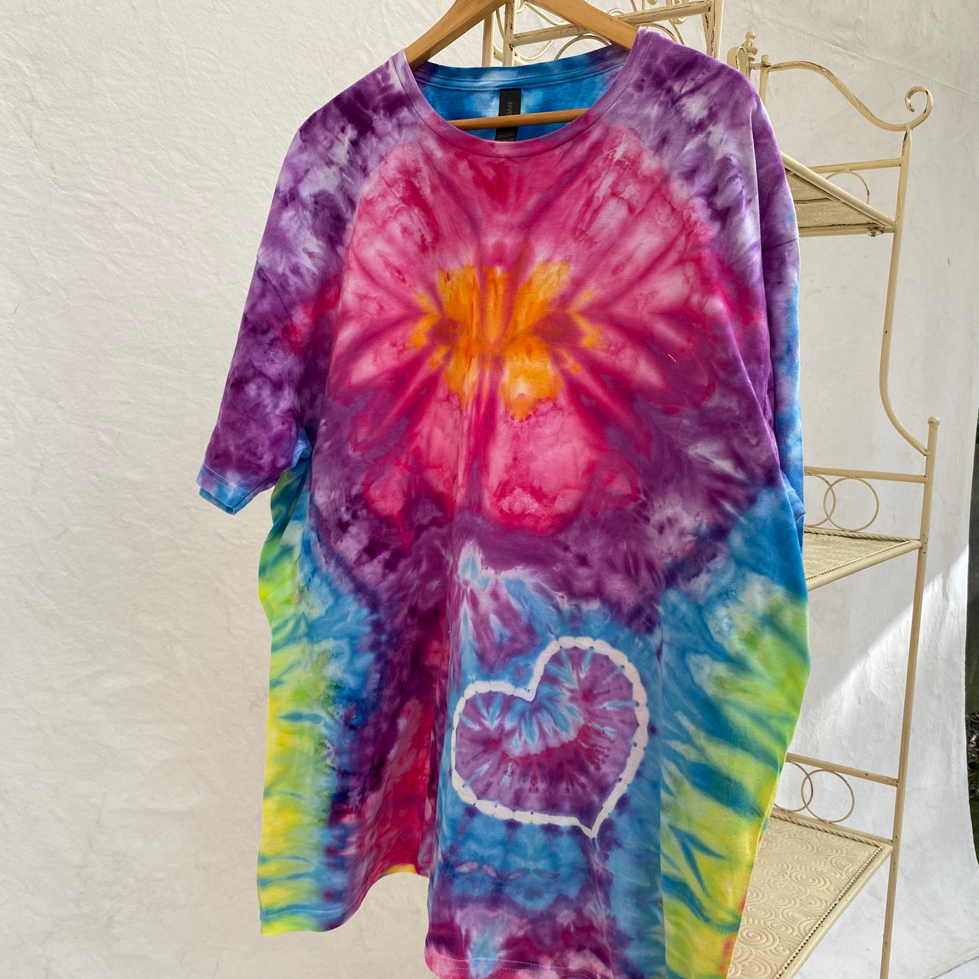 2XL - Rainbow heart tee shirt
