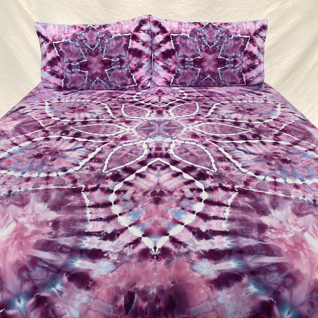 Plum Cascades - Tie dye bedding