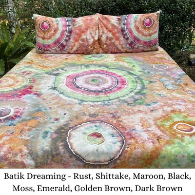 browns and earthy greens tie dye bedding with circles