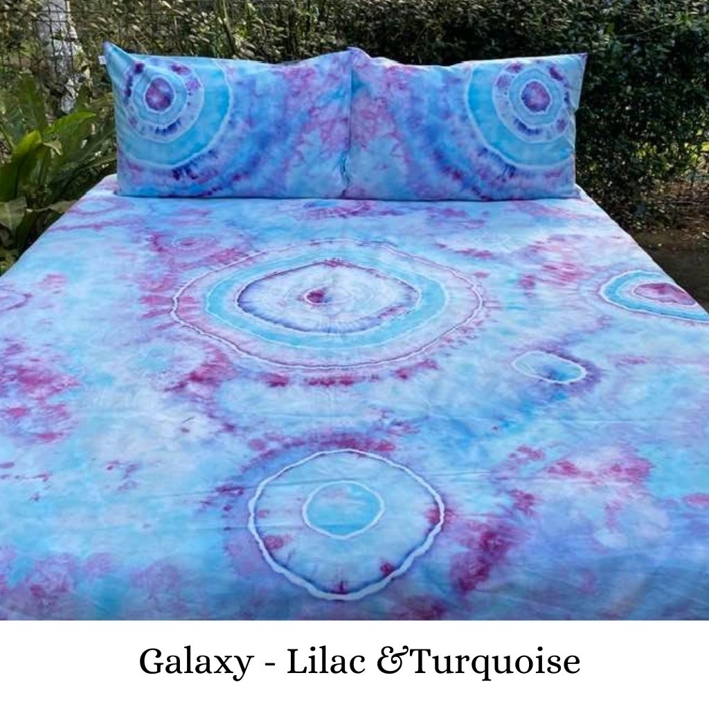 blue and purple tie dye bedding with circles